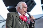 Vicente Fernández revive con álbum póstumo 'Tributo al rey, con banda' y artistas de élite