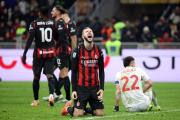 El Milan deja escapar el liderato tras empatar agónicamente con el Génova