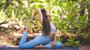 De un viaje a India a crear un ecosistema de negocios en torno al yoga: la influencer que instaló una exclusiva práctica en Punta del Este