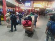 Suspenden salidas a La Paz y Cochabamba por los bloqueos