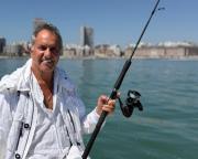 La foto premonitoria y el insólito álbum de Daniel Scioli mientras se incendia la Patagonia