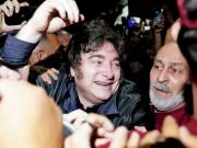 X suspendió la cuenta en inglés de Milei y logró recuperarla