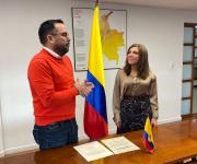 Gobierno posesiona a Adriana Jiménez como nueva experta comisionada de la Creg