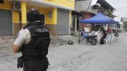 Guayaquil: Sujetos vestidos de policías mataron a tres hombres, incluido un cumpleañero