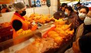 Disminuye el precio del kilo de pollo en Santa Cruz, pero avicultores advierten posible alza