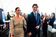 Katy Perry sorprendió en Davos como “primera dama”, de la mano de Justin Trudeau