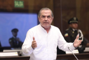 Ricardo Patiño respalda la reelección de Pabel Muñoz pese a diferencias en RC
