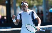 Orgullo platense en Australia: Etcheverry ganó un partidazo y avanzó en el Abierto
