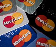 Banco Central de Brasil liquida unidad de Banco Master mientras Mastercard suspende tarjetas