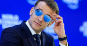 Los anteojos de Macron que dieron la vuelta al mundo: cuánto cuestan y el boom millonario que generaron
