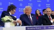 Trump presenta en Davos la Junta de Paz, posible rival de la ONU