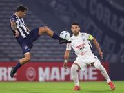 Escándalo en Perú: Zambrano y otros dos futbolistas de Alianza Lima separados tras una denuncia por abuso sexual en Uruguay