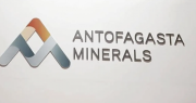 Antofagasta Minerals anuncia vacantes laborales en faenas mineras: Postula hasta el 2 de febrero