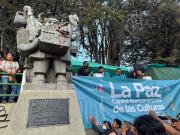 Autoridades realizaron la tradicional ch’alla al Ekeko en la antesala de la Alasita