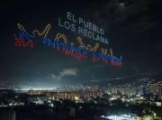 Espectáculo de drones iluminó cielo de Caracas para exigir liberación de Maduro y Cilia
