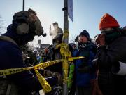 Agentes federales mataron a un hombre en una redada migratoria en Minnesota: protestas e incidentes en las calles