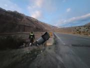 Una familia volcó en su camioneta en la ruta a Chile