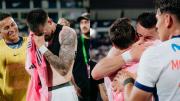 La tremenda emoción hasta las lágrimas de un jugador de Alianza Lima tras cambiar su camiseta con Messi
