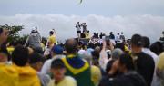 Video: Un rayo cae durante una concentración de apoyo a Bolsonaro y deja heridos en Brasilia
