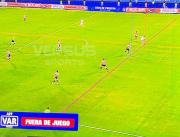 ¿Bien sancionado? Así fue el offside que anuló el gol de Melgarejo en La Nueva Olla