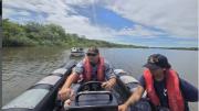 Asistencia a embarcación en el Río Negro