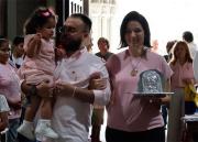 Daniela Alvarado y José Manuel Suárez se unen en agradecimiento al Santo Niño De Praga