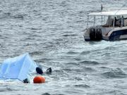 Trágico naufragio: volcó un dhow con 25 turistas a bordo en Omán y hay al menos tres muertos