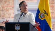 Gustavo Petro dice que en EE.UU., Chile y Argentina tratan a los colombianos como esclavos