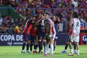 Cerro Porteño fue efectivo para ganar a un San Lorenzo que luchó hasta el final
