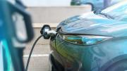El Gobierno modificó el régimen para importar autos eléctricos e híbridos sin arancel: cuáles son los cambios