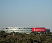 Santander estudia un fondo de desarrollo inmobiliario para impulsar el sector