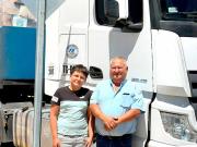 Coquimbo: Abuelo camionero y su nieto lideran ayuda a los afectados por incendios en el sur