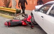 La Paz: Chofer de taxi estaba ebrio al impactar contra moto de guardias municipales