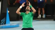 Inoxidable: Novak Djokovic venció a Jannik Sinner y va por otra final histórica en Australia