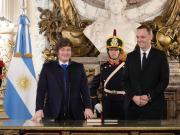 Manuel Adorni ingresa al directorio de YPF en representación del estado: lo hará sin cobrar honorarios