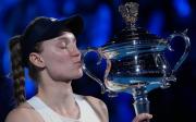 Elena Rybakina derrotó a Zabalenka y es la nueva campeona del Abierto de Australia