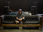 La valiente apuesta de Evlay, el productor estrella de la música urbana: dejó todo y se reinventó como DJ en Berlín