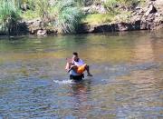 Rescataron a un niño de 11 años que se ahogaba en un río de Córdoba