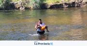 Un policía rescató a un niño de 11 años que se ahogaba en un río