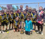 Minicracks y Nacional Municipal cerraron una temporada inolvidable a puro triunfo y formación