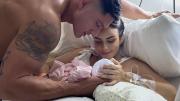 Emilia Dides y Sammis Reyes anuncian nacimiento de su hija Mía Ignacia: Bienvenida a nuestro mundo princesa