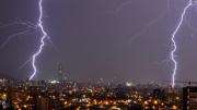 Emiten ALERTA meteorológica por tormentas eléctricas en zonas de regiones Metropolitana y O'Higgins