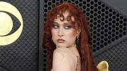 En transparencias y topless: Chappell Roan tuvo el look más atrevido de los premios Grammy 2026