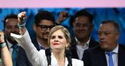 El gobierno felicitó a la nueva presidenta de Costa Rica