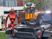 Wall-E en Achocalla: Ingeniero construye robots para inspirar a jóvenes en la tecnología