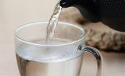Medicina china: por qué los gastroenterólogos recomiendan tomar una taza de agua caliente en ayunas