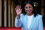 Delcy Rodríguez afirma que fue invitada a visitar EEUU