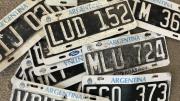 Todas las patentes viejas de Argentina, las más llamativas y cómo leerlas