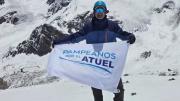 Andinista de La Pampa llevó al Aconcagua el reclamo de su provincia por el río Atuel