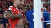 Nicolás Otamendi se cruzó con Vinicius y le mostró el tatuaje de la Copa del Mundo: “Esta no la tenes”